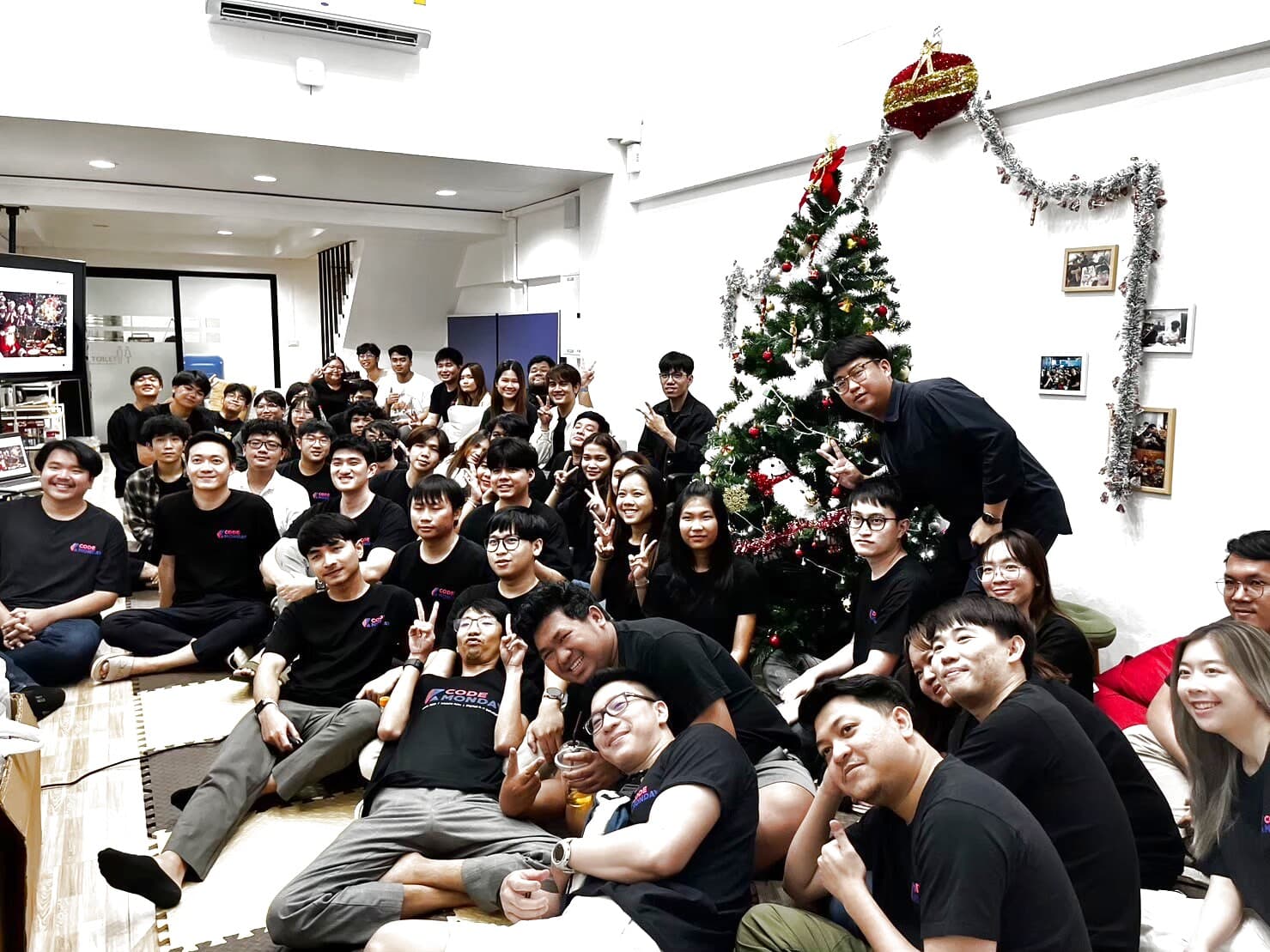 the codemonday team together